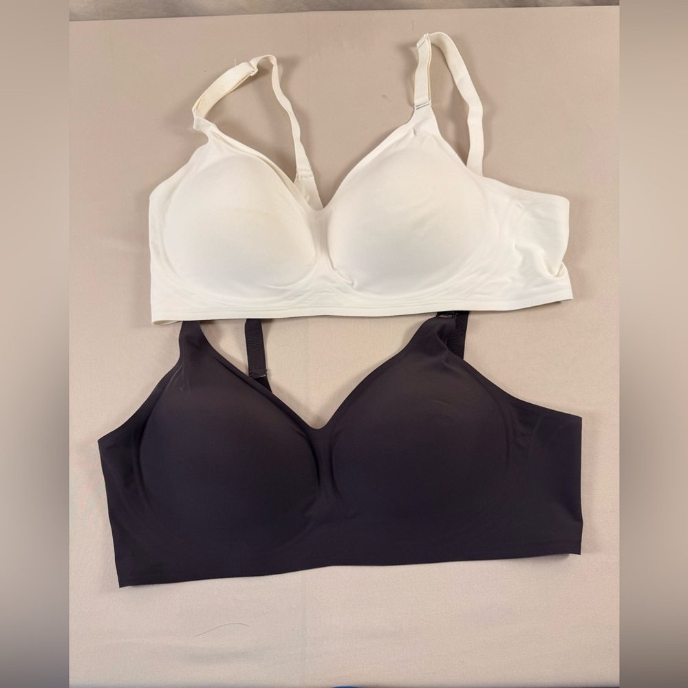2 Women's White and Black Intimates Set